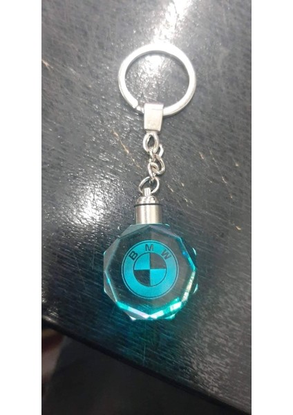 7 Renkli LED Işıklı Araba Anahtarlığı, Şık ve Kaliteli Tasarım indirimleri