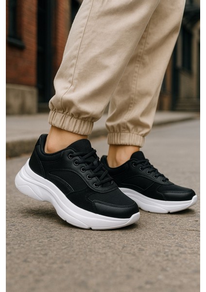 Premium Kalın Tabanlı Ortopedik Siyah-Beyaz Kadın Günlük Spor Ayakkabı