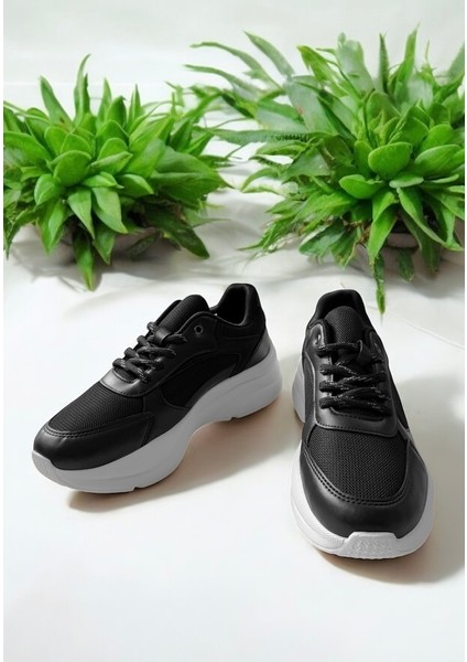 Premium Kalın Tabanlı Ortopedik Siyah-Beyaz Kadın Günlük Spor Ayakkabı indirimleri
