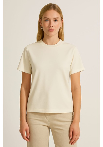 Kadın Oversize Basic Kısa Kollu Bisiklet Yaka Krem Tshirt