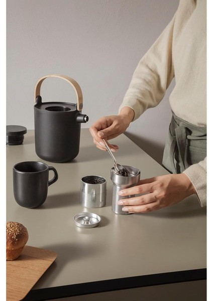 Nordic Kitchen Çay Termosu 1l, Çift Duvarlı Yalıtım, Entegre Çay Filtresi, Danimarka Tasarımı