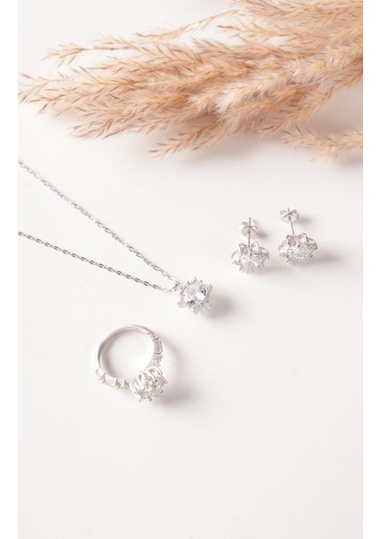 925 Ayar Gümüş , Lotus Çiçeği Tek Taşlı Şık Tasarımlı Kolye, Küpe ve Yüzük Seti fiyatları