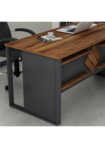 Boss Ofis Masası, Modern ve Şık Çalışma Masası