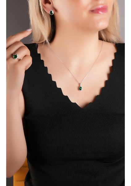 925 Ayar Gümüş , Zümrüt Taşlı Damla Tasarımlı Kolye, Küpe ve Yüzük Seti