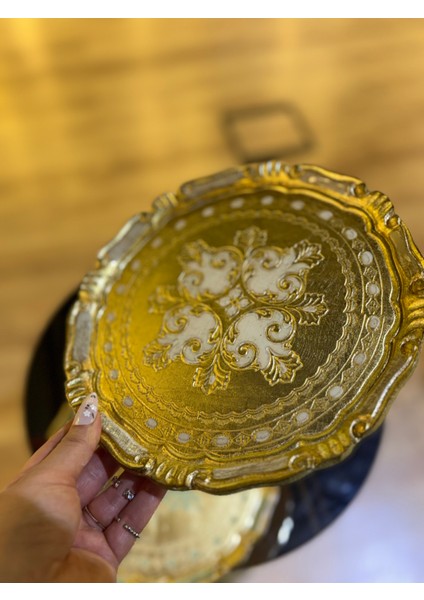 Esterhomedecor Tek Kişilik Yuvarlak Orijinal Italyan Gül Ağacı Sunum Tepsisi Krem 30CM