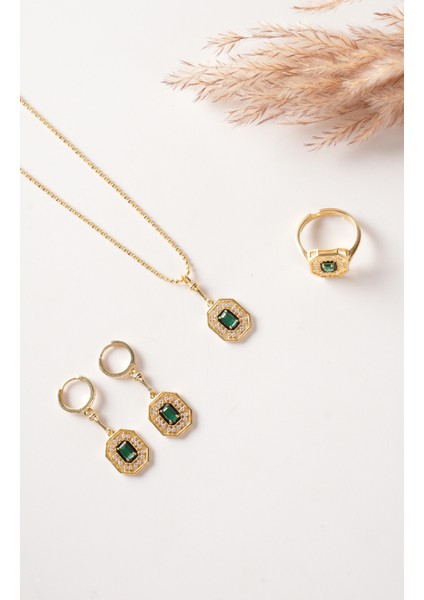 925 Ayar Gümüş, Gold Kaplamalı Zümrüt Taşlı Serenay Kolye,küpe ve Yüzük Seti indirimleri