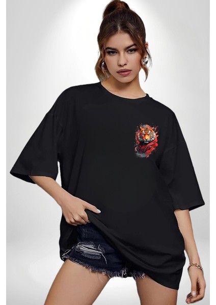 Modern Asya Esintili Kaplan Tasarımı Siyah Oversize Kadın Erkek Ön Minimal Baskılı Tişört modelleri