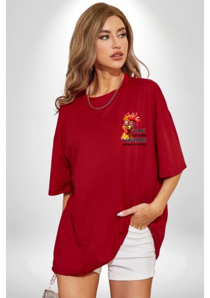 Kahveye Değil, Kafeine Bağlıyım Komik Tavuk Kırmızı Oversize Kadın Erkek Ön Minimal Baskılı Tişört indirimleri