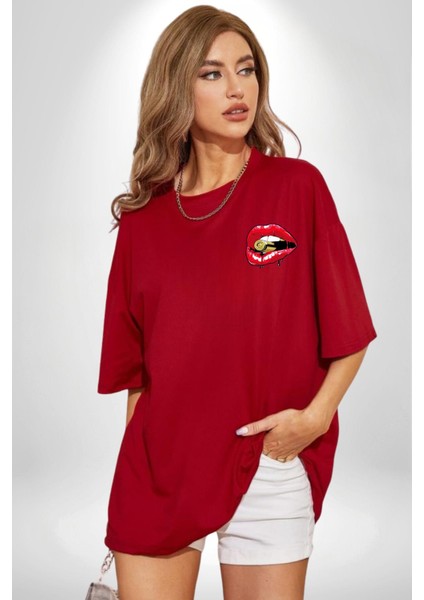 Kırmızı Dudaklar ve Diş Tasarımlı Kırmızı Oversize Kadın Erkek Ön Minimal Baskılı Tişört fırsatları