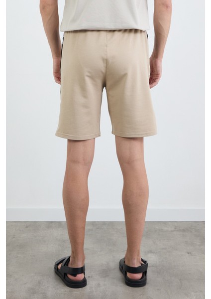 Yazı Baskıl Renk Garnili Cebi Fermuarlı Şort fırsatları