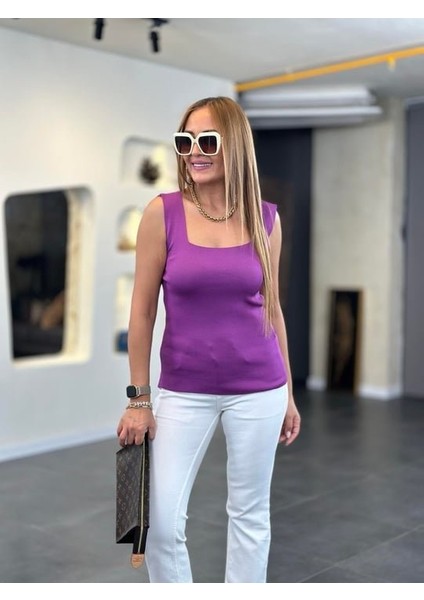 Kare Yaka Kalın Askılı Beyaz Triko Bluz fiyatları