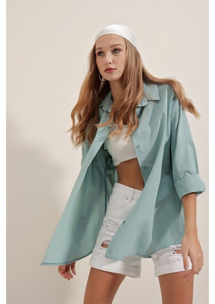 3900 Oversize Uzun Basic Gömlek - Su Yeşili modelleri