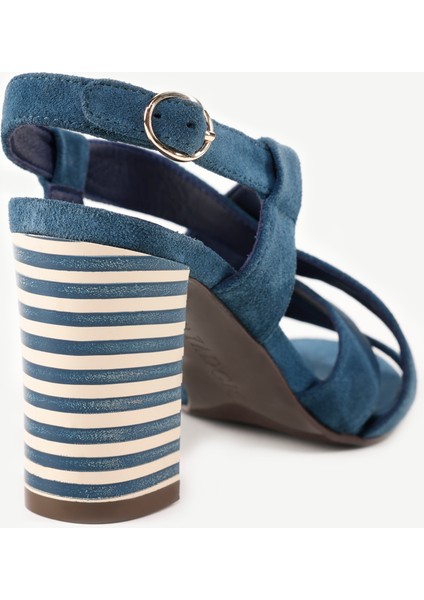 Çapraz Bantlı Deri Topuklu Sandalet fırsatları