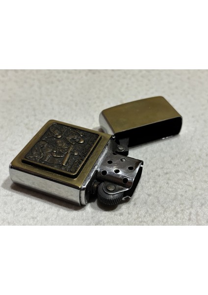 2008 Ağustos Dış Kasalı Pirinç Kasa Benzinli Zippo Çakmak