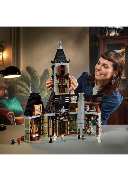 Icons Perili Ev Yapı Seti - 10273 fiyatları