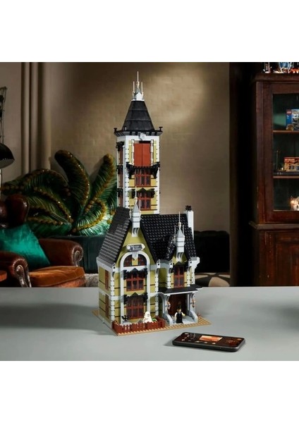 Icons Perili Ev Yapı Seti - 10273 fırsatları