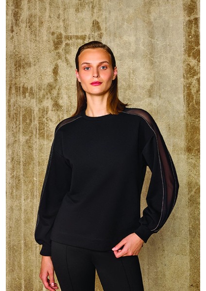 Kolları Trasparan Kumaş Garnili Sweatshirt