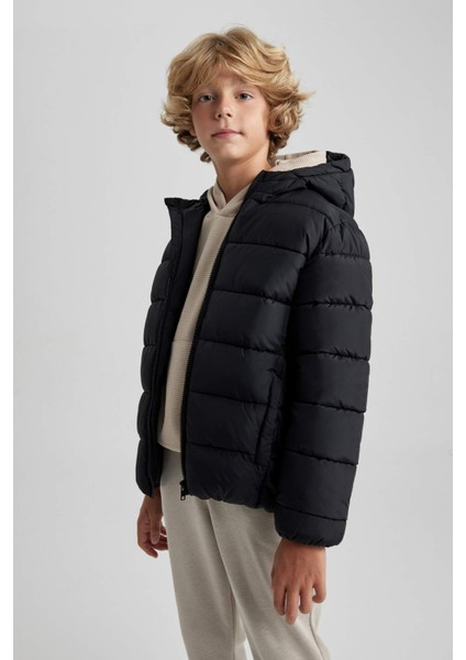 Erkek Çocuk Su İtici Kapüşonlu Fermuarlı Şişme Mont modelleri