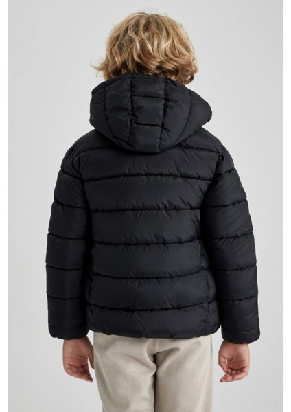 Erkek Çocuk Su İtici Kapüşonlu Fermuarlı Şişme Mont