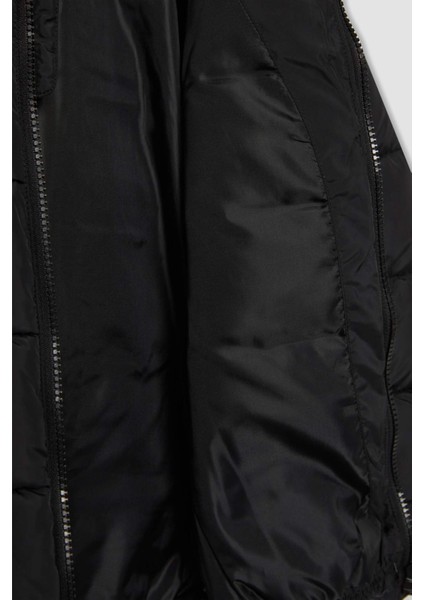 Erkek Çocuk Su İtici Kapüşonlu Fermuarlı Şişme Mont