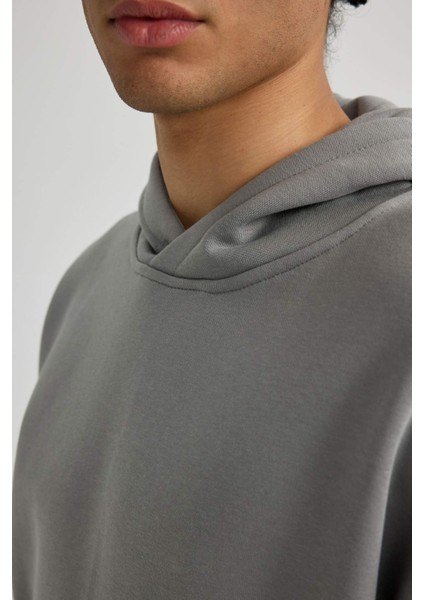 Oversize Geniş Kalıp Kapüşonlu Kanguru Cepli Basic Düz Sweatshirt A4331AX23AU