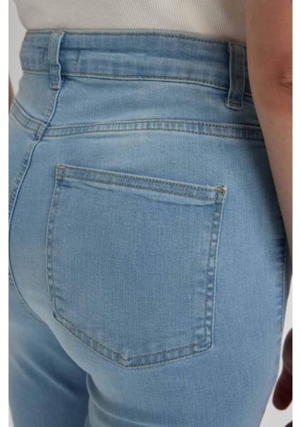 Mia Flare Fit Yüksek Bel Yırtmaçlı İspanyol Paça Uzun Jean Pantolon A5153AX23HS