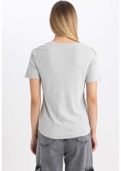 Kadın Gri Slim Fit Dar Kesim V Yaka Düz Basic %100 Pamuk Kısa Kollu Tişört B0647AXNS