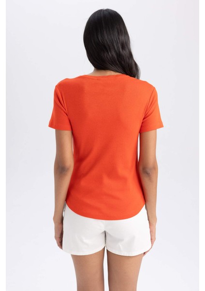 Kadın Kırmızı Slim Fit Dar Kesim V Yaka Düz Basic %100 Pamuk Kısa Kollu Tişört B0647AXNS