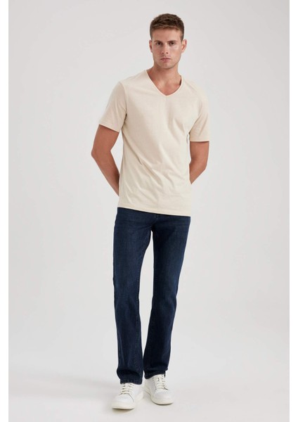 Slim Fit Dar Kesim V Yaka Pamuklu Kısa Kollu Tişört fiyatları