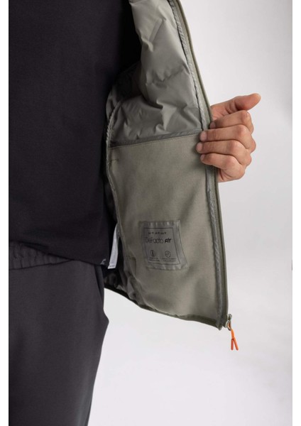 Fit Rüzgar Geçirmez Mont Slim Fit Dar Kesim Kapüşonlu Fermuarlı Cepli B2301AX24SP