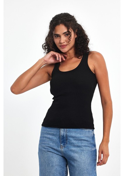 Fitilli Siyah Crop Havuz Yaka Sıfır Kol Pamuklu 3'lü Kadın Atlet modelleri
