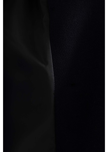 Regular Kalıp Kruvaze Yaka Düğmeli Cepli Yünlü Hafif Uzun Kaşe Kaban A9899AX23WN