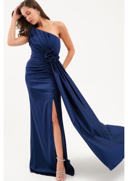 Kadın Lacivert Drapeli Çiçek Detay Uzun Saten Abiye Elbise