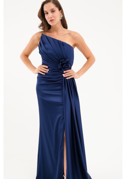 Kadın Lacivert Drapeli Çiçek Detay Uzun Saten Abiye Elbise fiyatları