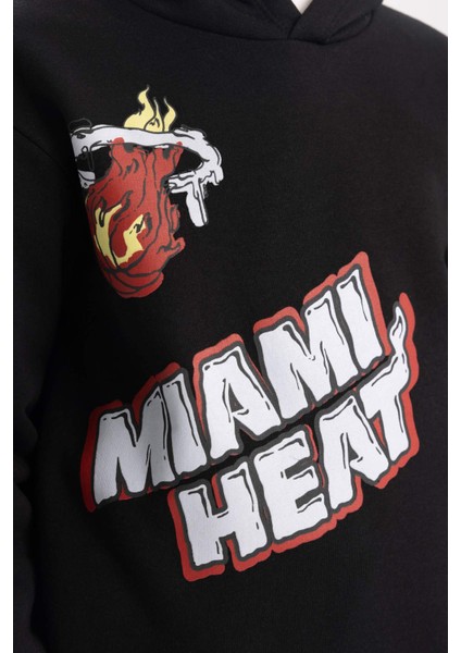 Erkek Çocuk NBA Miami Heat Kapüşonlu Kalın Sweatshirt B4799A823WN