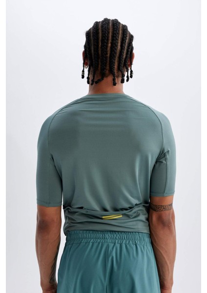 Slim Fit Dar Kesim Bisiklet Yaka Fermuarlı Ağır Kumaş Sporcu Kısa Kollu Tişört B5144AX24SP