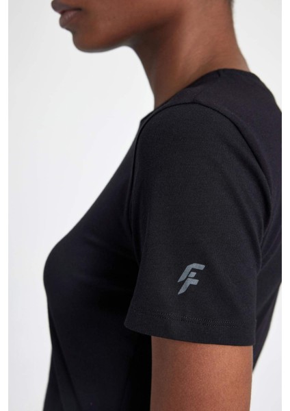 Fit Crop Bisiklet Yaka Sporcu Basic Kısa Kollu Tişört A2430AX24SP
