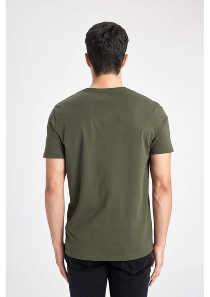 %100 Pamuk Slim Fit Dar Kesim V Yaka Basic Düz Kısa Kollu Tişört M7668AZ24SP