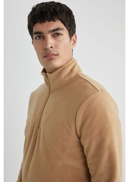 Regular Fit Yarım Fermuarlı Sweatshirt
