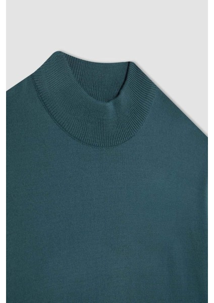 Slim Fit Dar Kesim Kazak