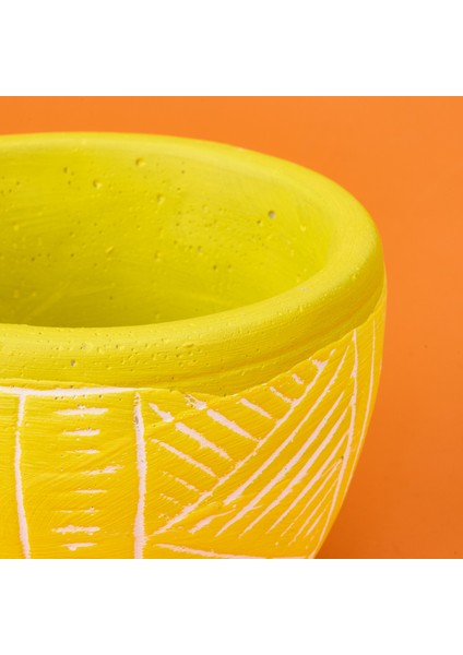Duvar Desenli Beton Saksı - Sarı - 13,5X12,5 cm indirimleri