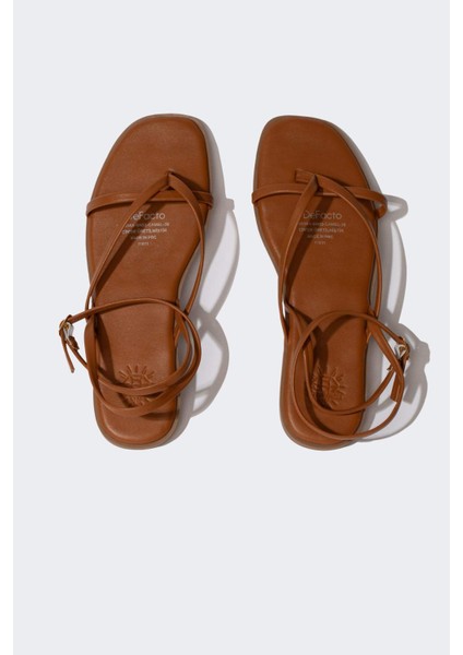 Kadın Bağcıklı Düz Taban Suni Deri Sandalet B8500AX24SM