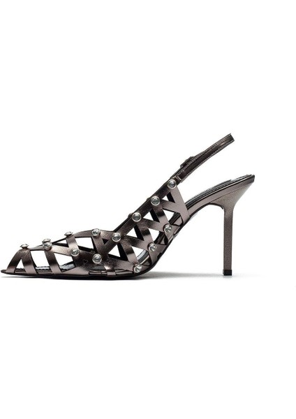 Kadın Ince Yüksek Topuklu Tokalı Taşlı Işlemeli Rugan Abiye Ayakkabı 5105 modelleri