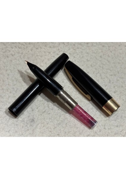 14 Ayar Altın Uçlu Sheaffer Dolmakalem