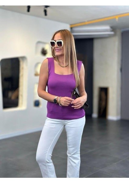 Kare Yaka Kalın Askılı Beyaz Triko Bluz fırsatları