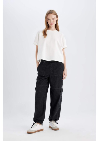 Kargo Jogger Yüksek Bel Bağcıklı Paça Bilek Boy Jean Yıkamalı Pantolon B9318AX24SP fırsatları