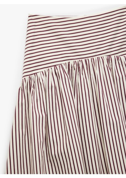 x Melis Ağazat - Gabardin Kumaş Belden Oturtma Detaylı Uzun Kloş Etek