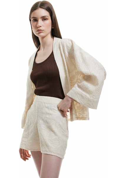 Pamuklu Floral Dokulu Brodeli Mini Şort