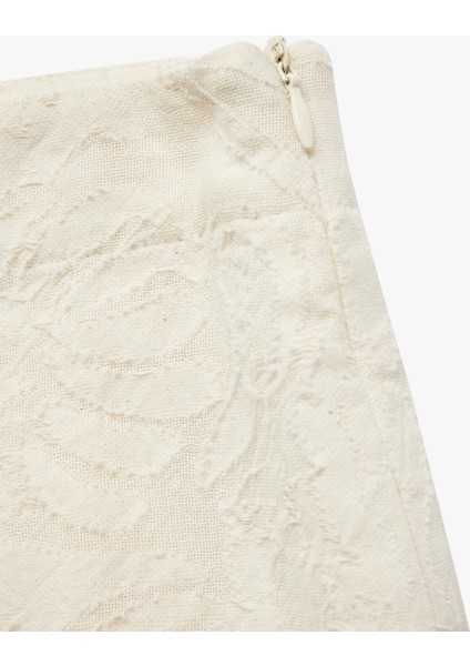 Pamuklu Floral Dokulu Brodeli Mini Şort