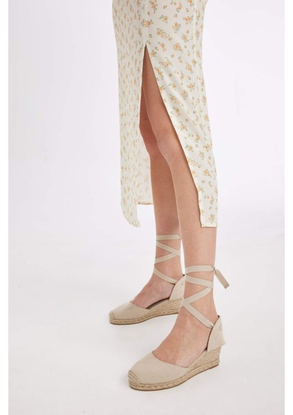 Kalp Yaka Çiçekli Maroken Askılı Midi Elbise C0960AX24SM